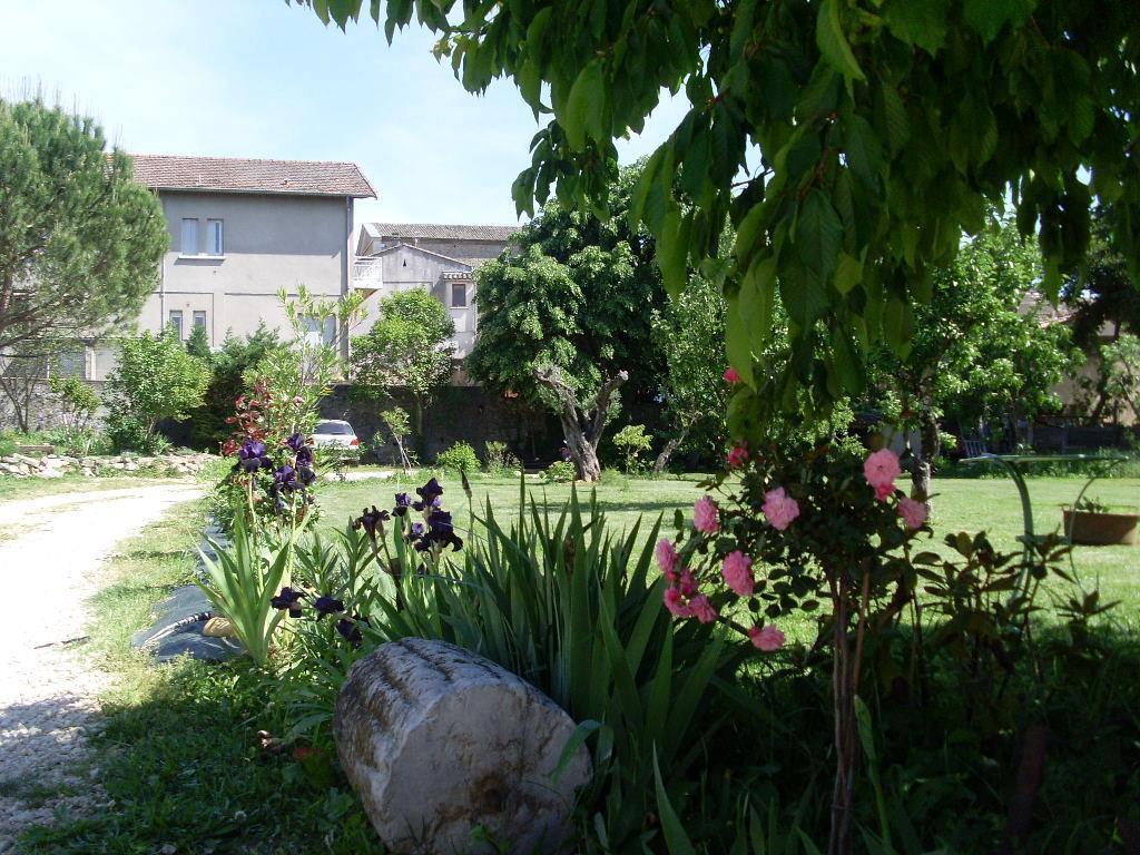 Villa L'Olivier Chez Mame Marthe Vallon-Pont-dʼArc Zimmer foto